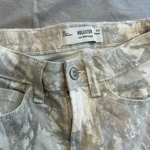 Hollister White Oak Camo Wide Leg pants